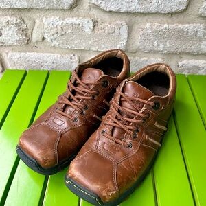 Vintage Dr. Martens Brown Square-Toe Leather Oxfords
